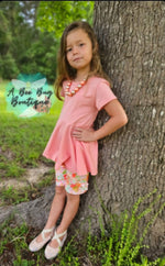 Load image into Gallery viewer, Peach Bow Back Peplum
