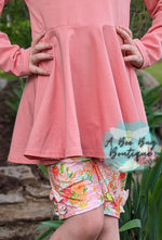 Load image into Gallery viewer, Tropical Blooms Button Shorts

