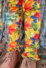 Load image into Gallery viewer, Colors of Fall Cross Flutter Leggings
