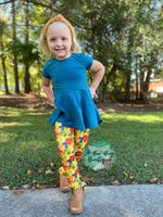 Load image into Gallery viewer, Colors of Fall Cross Flutter Leggings
