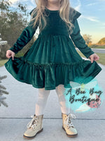 Load image into Gallery viewer, Emerald Green Velvet Dress
