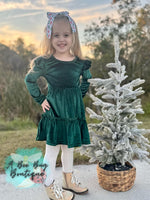 Load image into Gallery viewer, Emerald Green Velvet Dress
