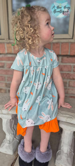 Load image into Gallery viewer, Green Bunnies Nightgown

