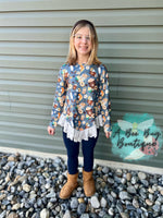 Load image into Gallery viewer, Fallin’ for Coffee Lace Ruffle Top
