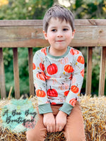 Load image into Gallery viewer, Olive Pumpkin Unisex Top
