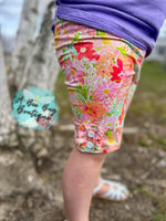 Load image into Gallery viewer, Tropical Blooms Button Shorts
