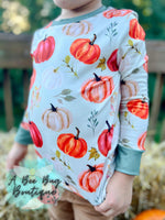 Load image into Gallery viewer, Olive Pumpkin Unisex Top
