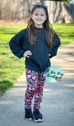 Load image into Gallery viewer, Leopard Kiss Leggings
