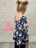 Load image into Gallery viewer, Navy Floral Scoop Back Top
